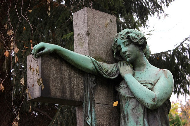 Lesbian-only cemetery