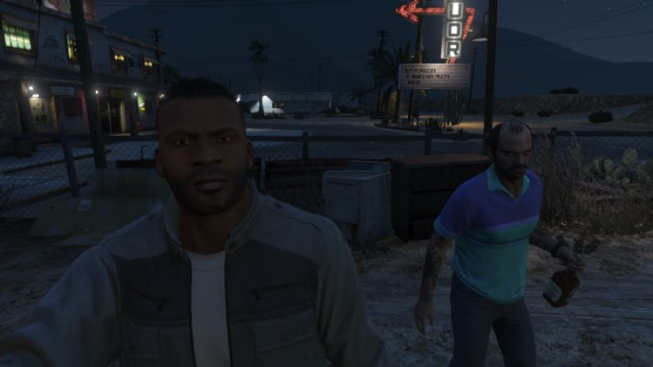 GTA 5: Gamers Investigate Weird Explosions in Sandy Shores