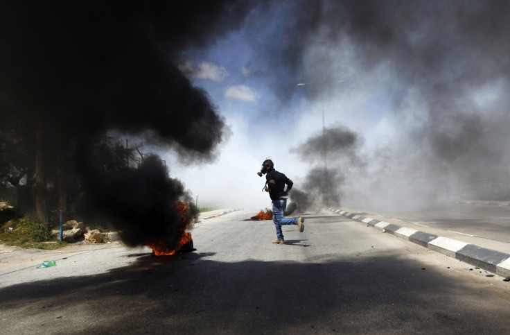Palestinians Clash with IDF Outside Ofer Prison