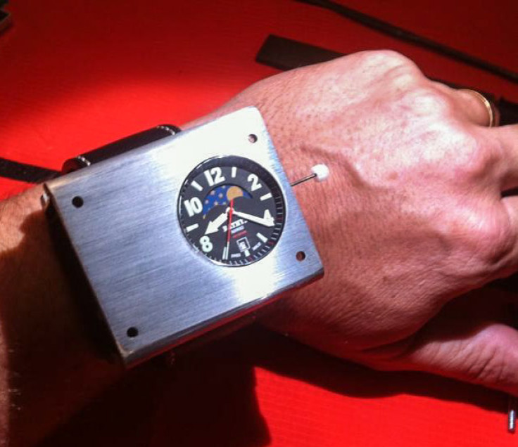 atomic wristwatch
