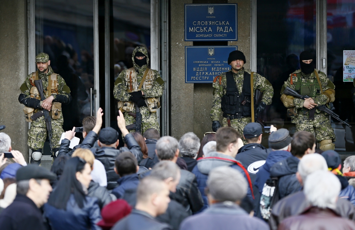 Ukraine Crisis ProRussian Protesters Defy Kiev Ultimatum