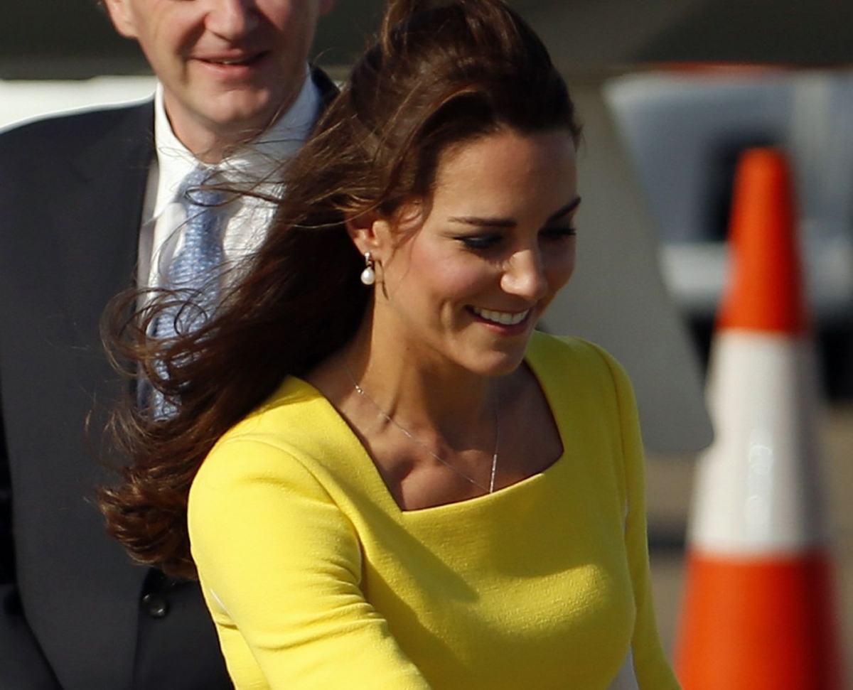 Kate Middleton Honours Australia in Yellow Dress but William Calls her \u002639;Banana\u002639;