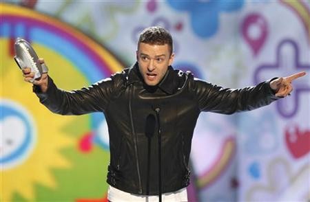 Justin Timberlake accepts the Big Help award at the 24th annual Nickelodeon Kids039 Choice Awards in Los Angeles