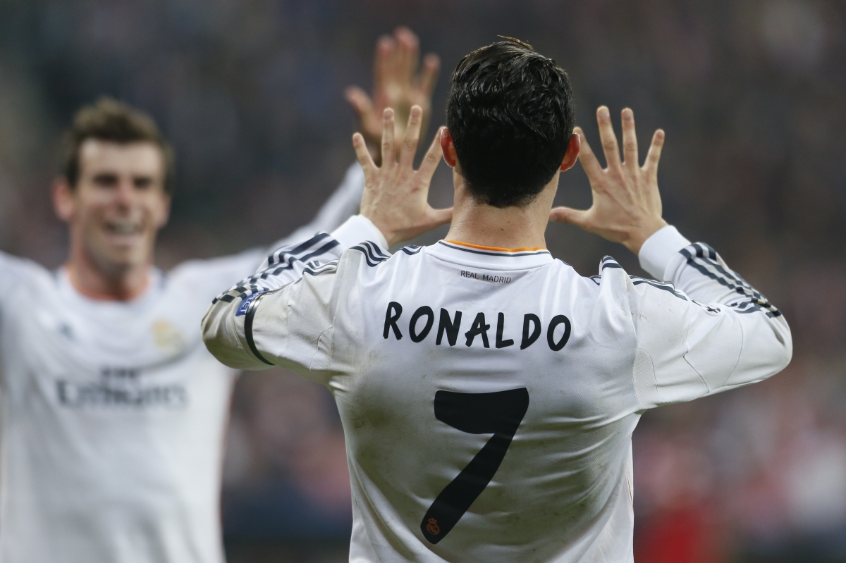 Cristiano Ronaldo does 15 goals hand celebration v Bayern Munich