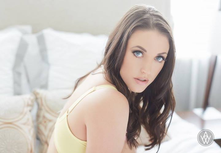 Australian Porn Star Angela White Caught Making Erotic Film In