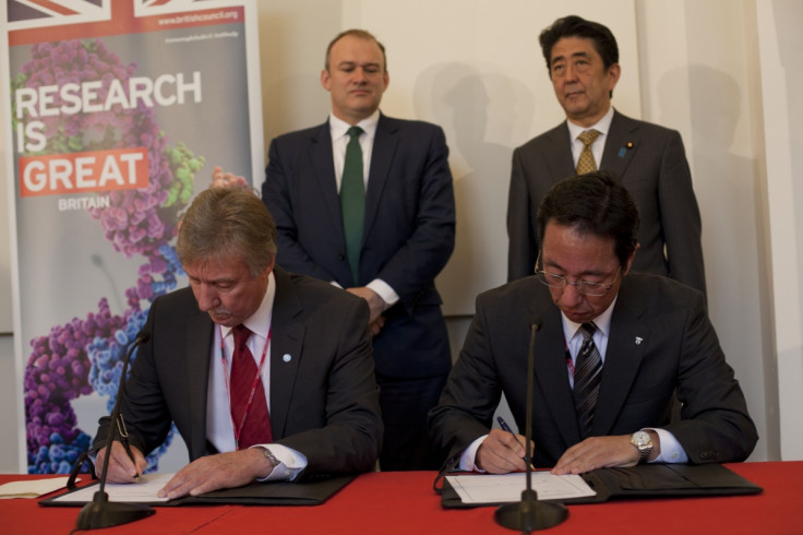Sellafield and Tepco representative sign information sharing agreement