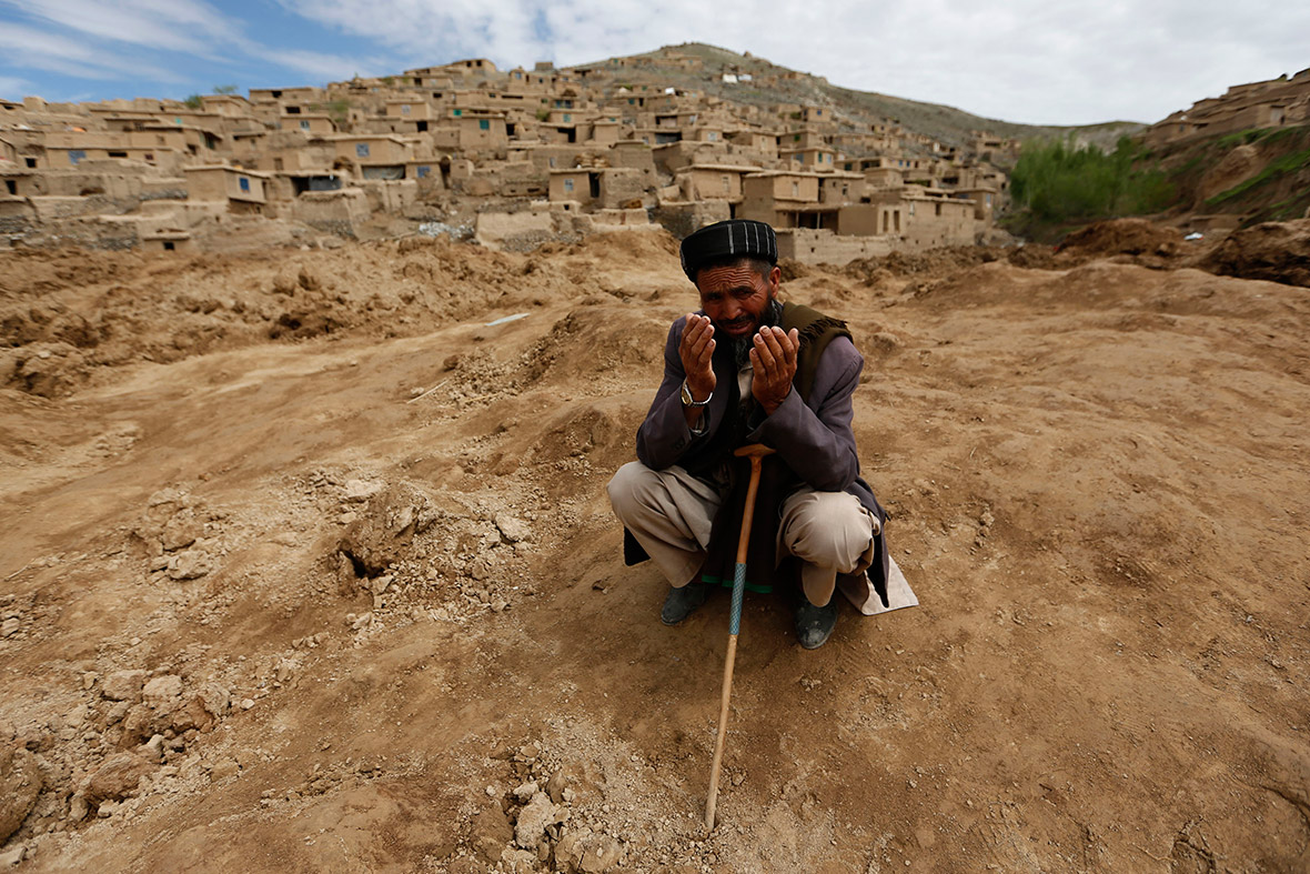 Afghanistan Landslide Aid Groups Struggle To Help Desperate Survivors