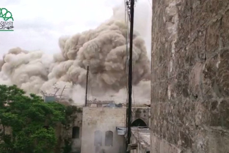 Syrian Rebels Destroy Aleppo Hotel Used by Army
