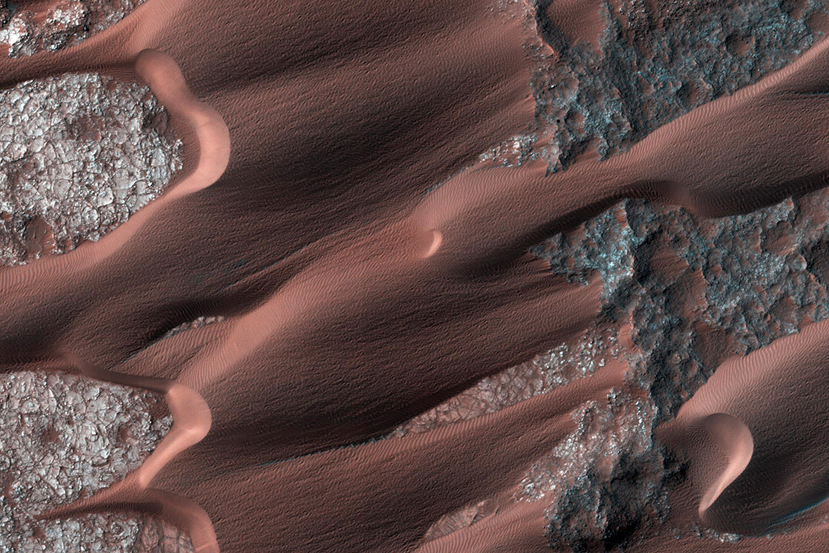 mars dunes