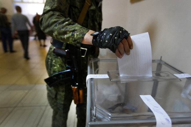 Slavyansk referendum soldier votes Slavyansk referendum soldier votes