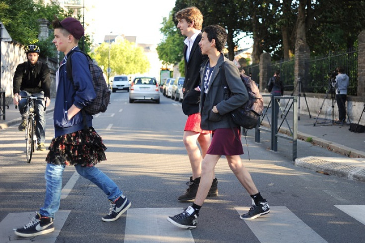 boys wearing skirts in France