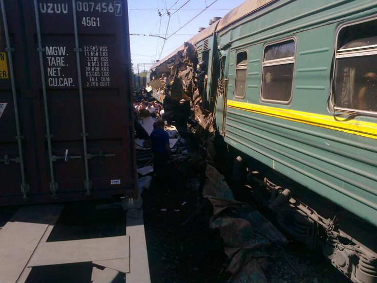 First picture showing the aftermath of the train collision near Moscow