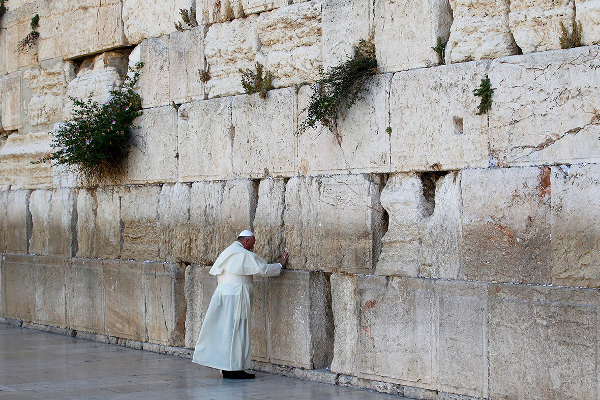 pope wall