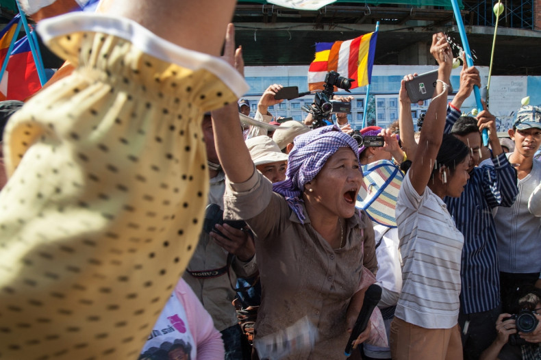 Cambodia Garment Workers and Labour Activists Freed by Suspended Sentence Ruling