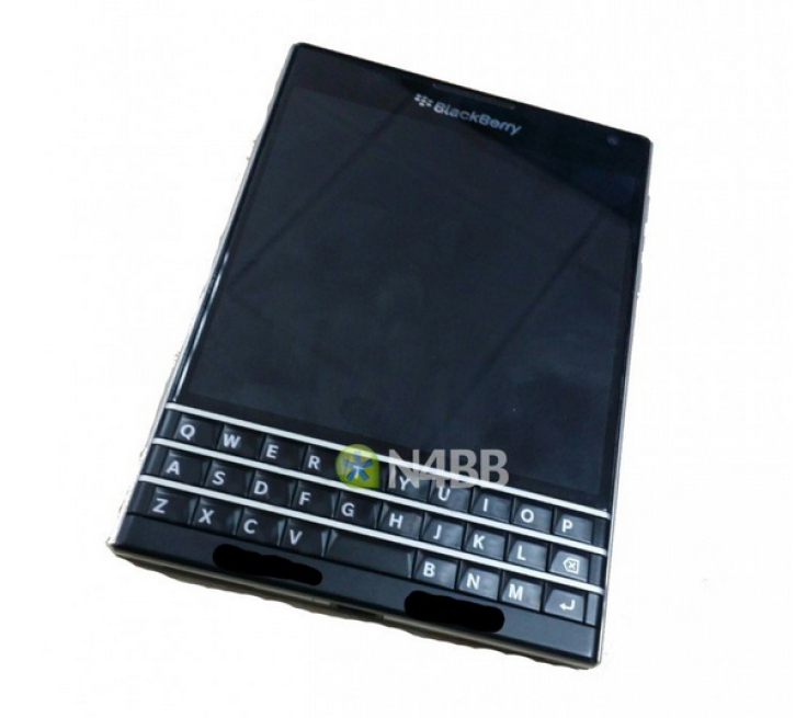 BlackBerry Q30 (Windermere)