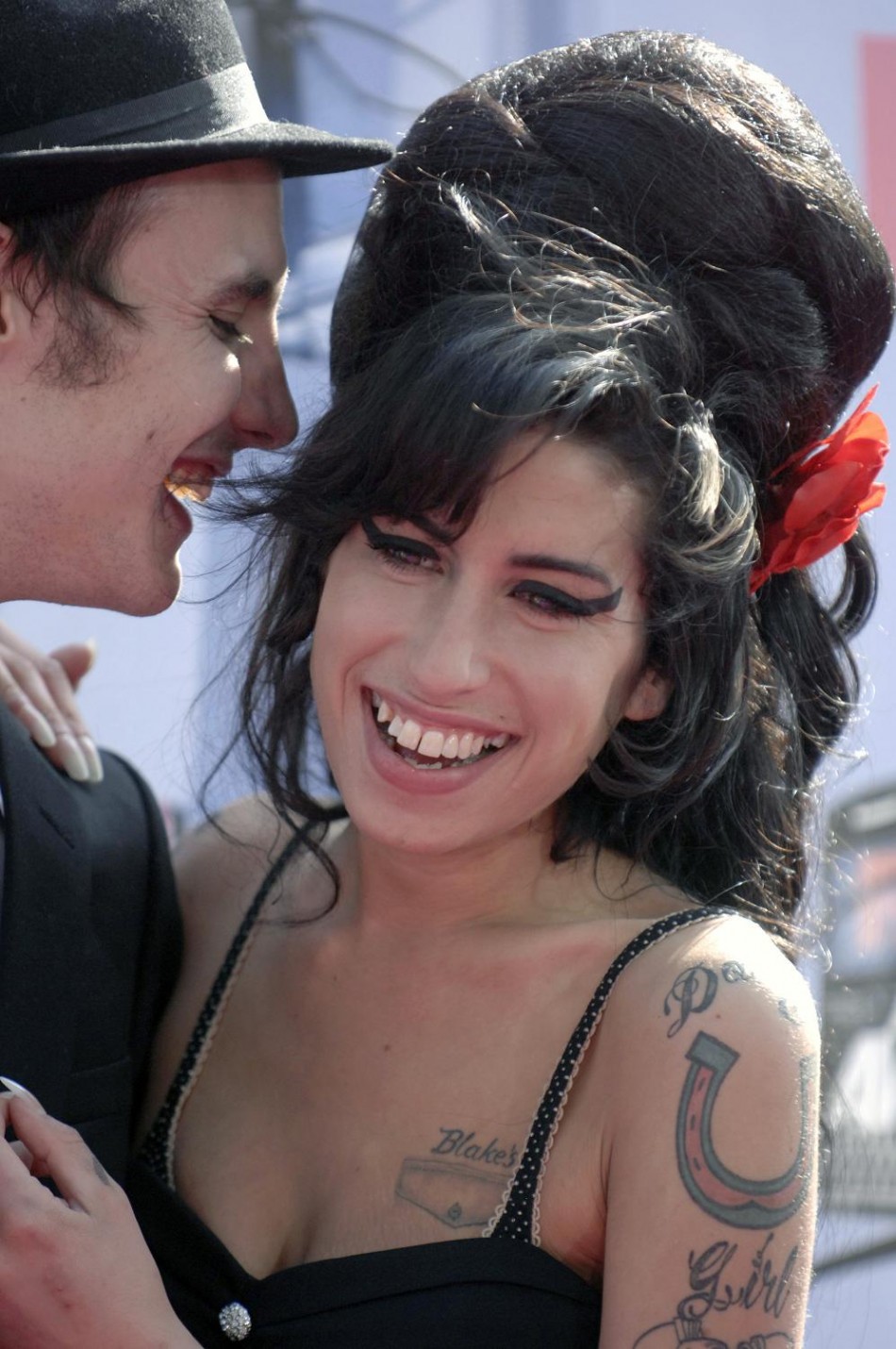 Singer Amy Winehouse and husband Blake Fielder-Civil attend the 2007 MTV Movie Awards in Los Angeles, California.