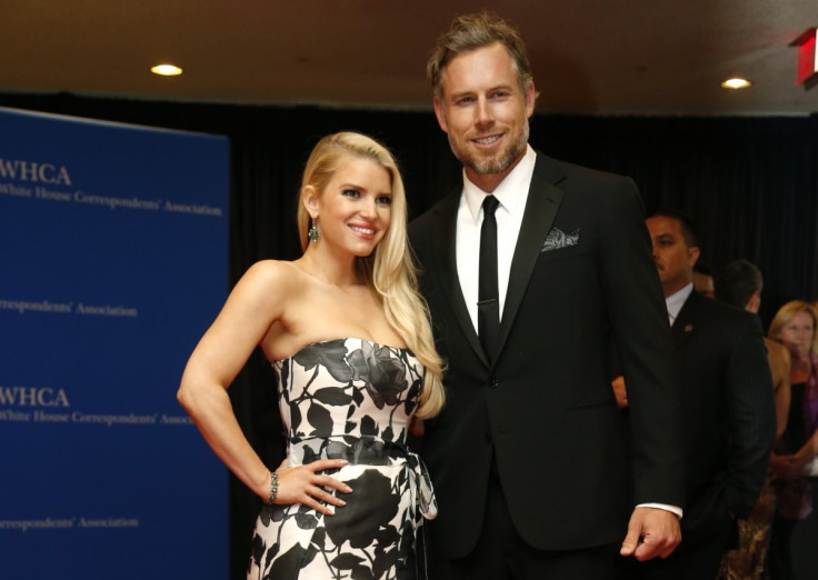 Jessica Simpson marries fiance Eric Johnson.