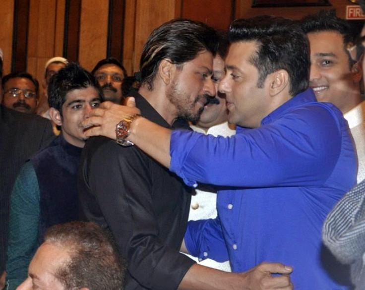 Shahrukh Khan and Salman Khan's famous hug