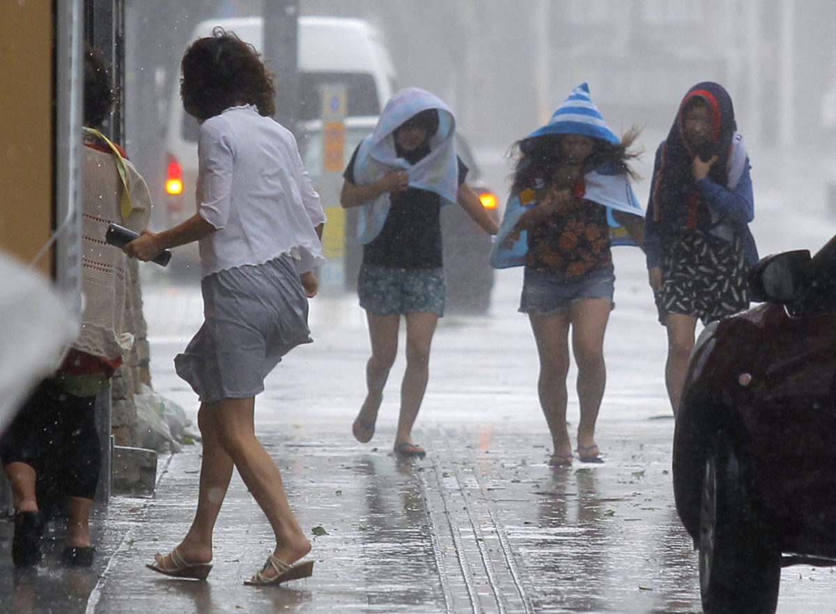 Typhoon Neoguri Set to Batter Japan as Thousands Evacuate | IBTimes UK