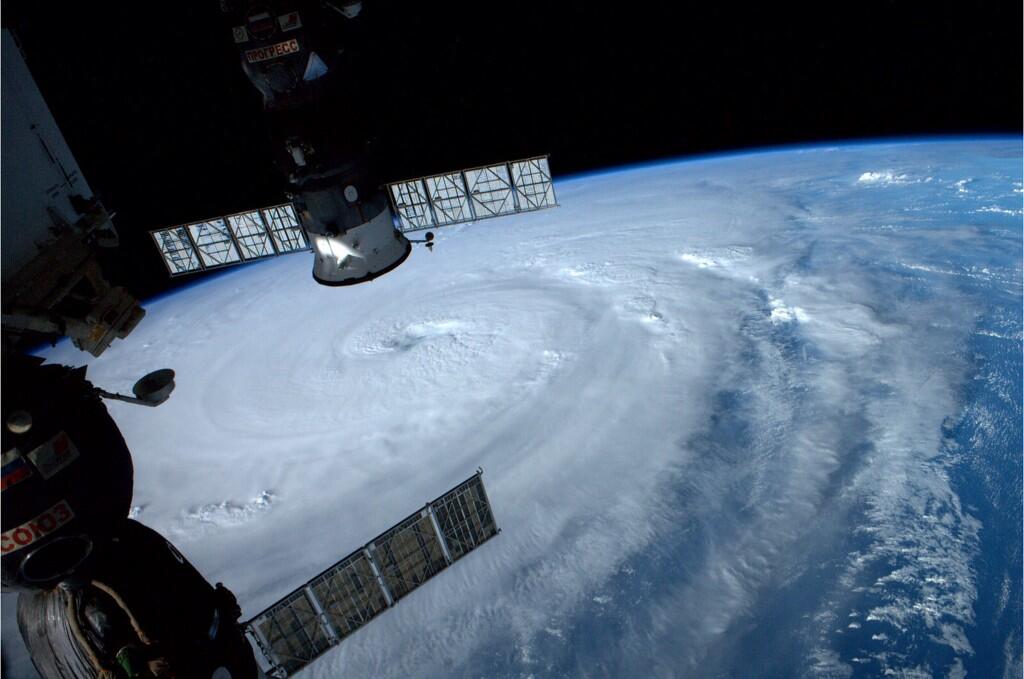 super typhoon neoguri from space
