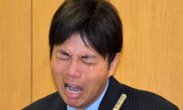 Hysterical Ryutaro Nonomura wept profusely on camera, but it did not save his career