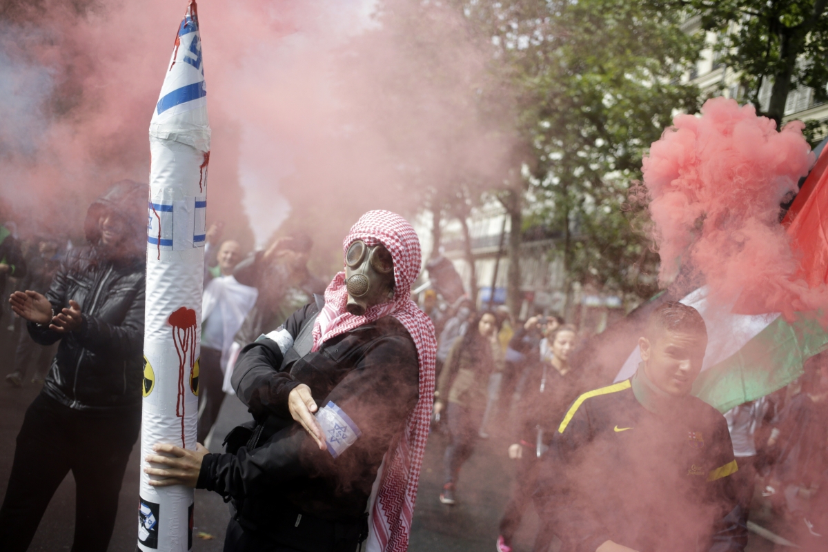 Israeli - Palestinian Conflict French Synagogues Attacked as Jews Lament Anti-Semitism Rise