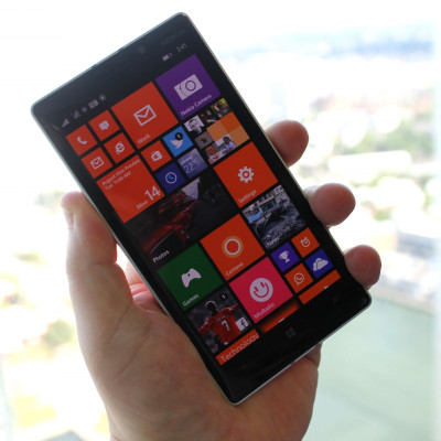 Windows 10 for phones on Lumia 930