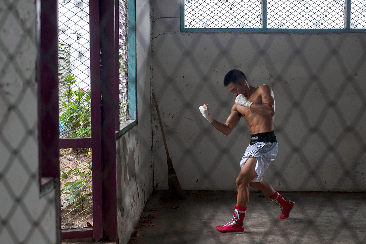 Prison Fight Club Thai Convicts Battle Foreign Boxers to Win Freedom