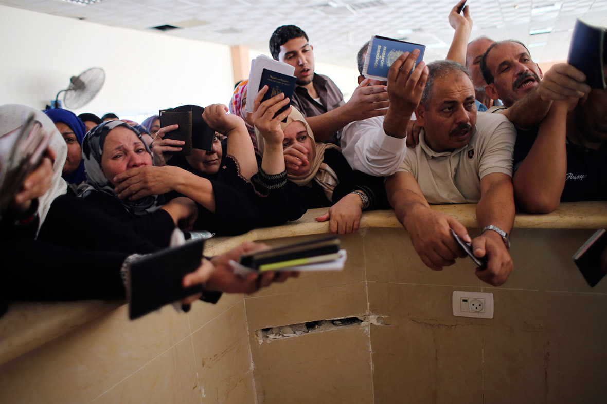 Rafah Border Crossing Closes After 1,300 People Cross Between Egypt And ...