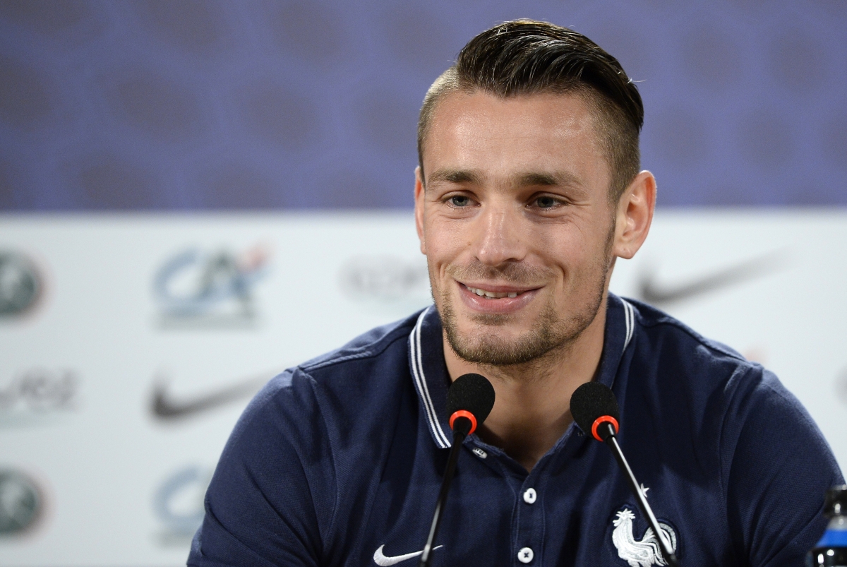 Mathieu Debuchy 'Hope Newcastle Fans Understand Arsenal An Opportunity I  Couldn't Refuse' - NUFC The Mag
