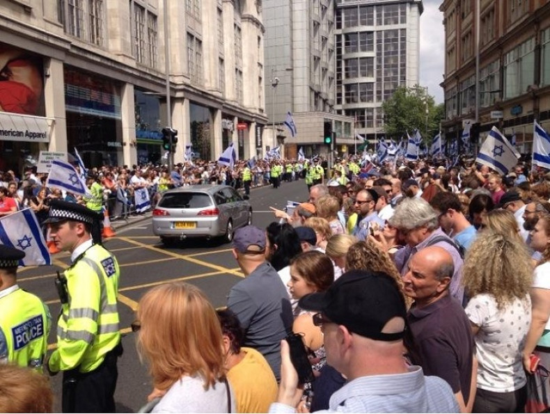 Two thousand protesters were expected to attend Sunday's pro-Israel rally.