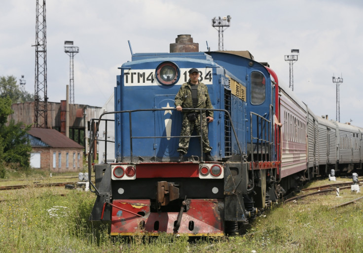 Malaysia Airlines MH17 crash and dead bodies