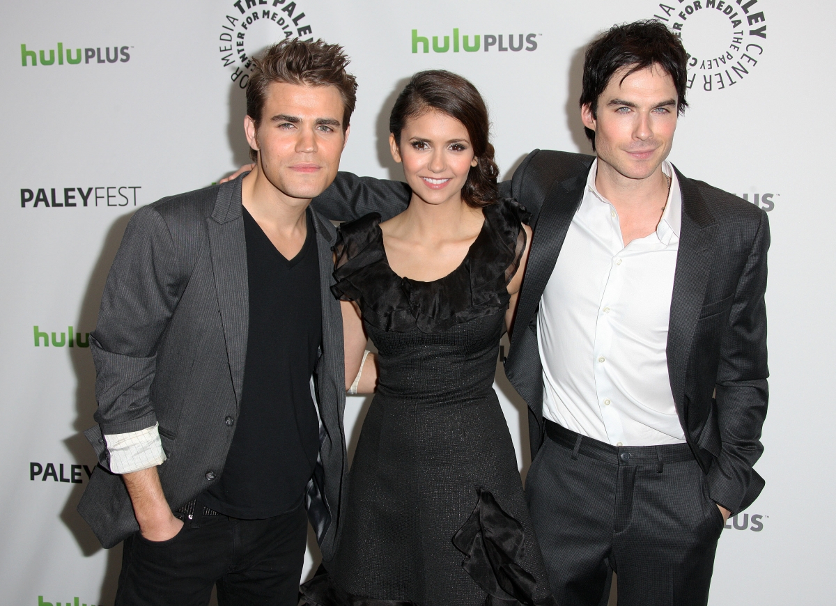 Dating stefan and timeline elena The Vampire