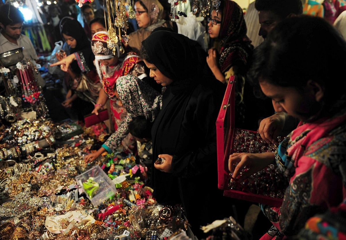 Pakistani Women Shopping for Jewellery