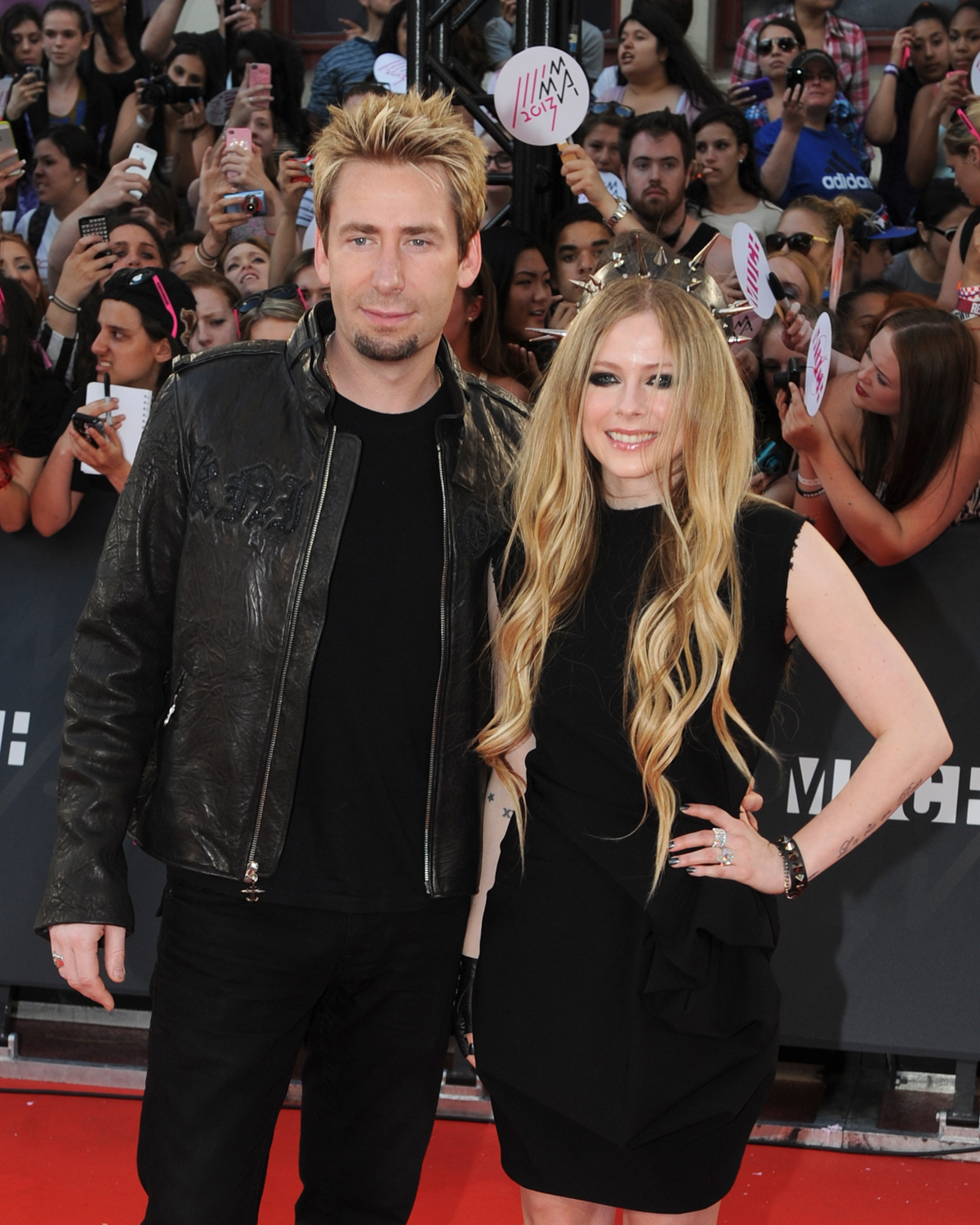 Avril Lavigne Chad Kroeger Marriage Anniversary Nickelback Frontman
