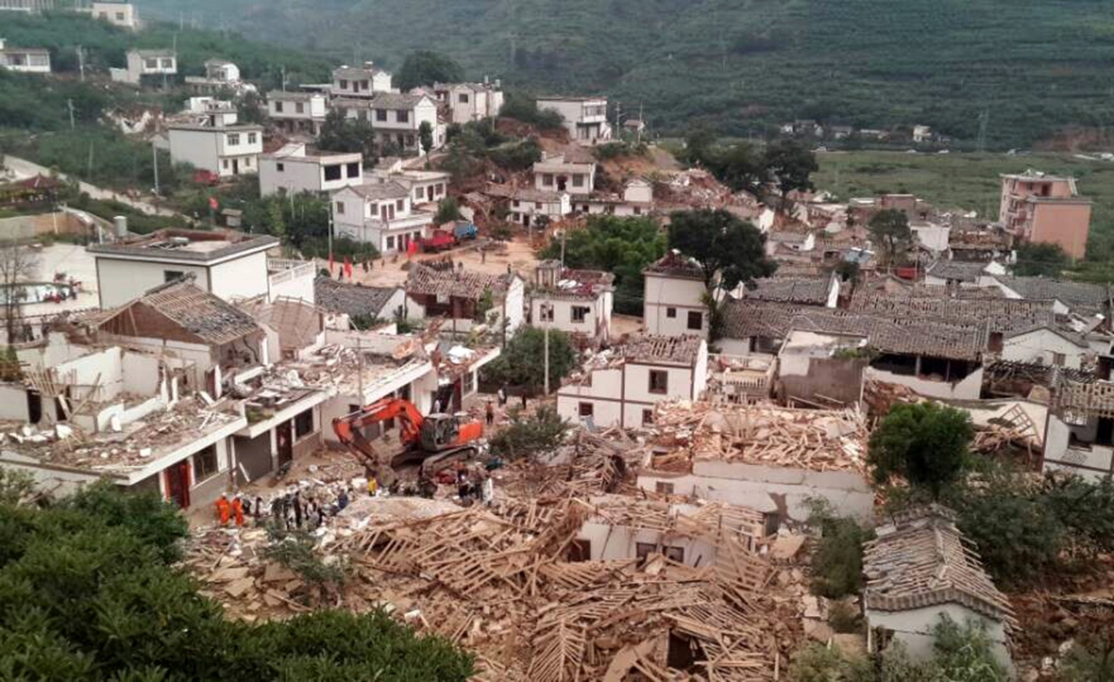 Yunnan earthquake collapsed buildings