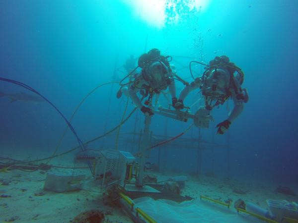 Nasa underwater astronauts google glass