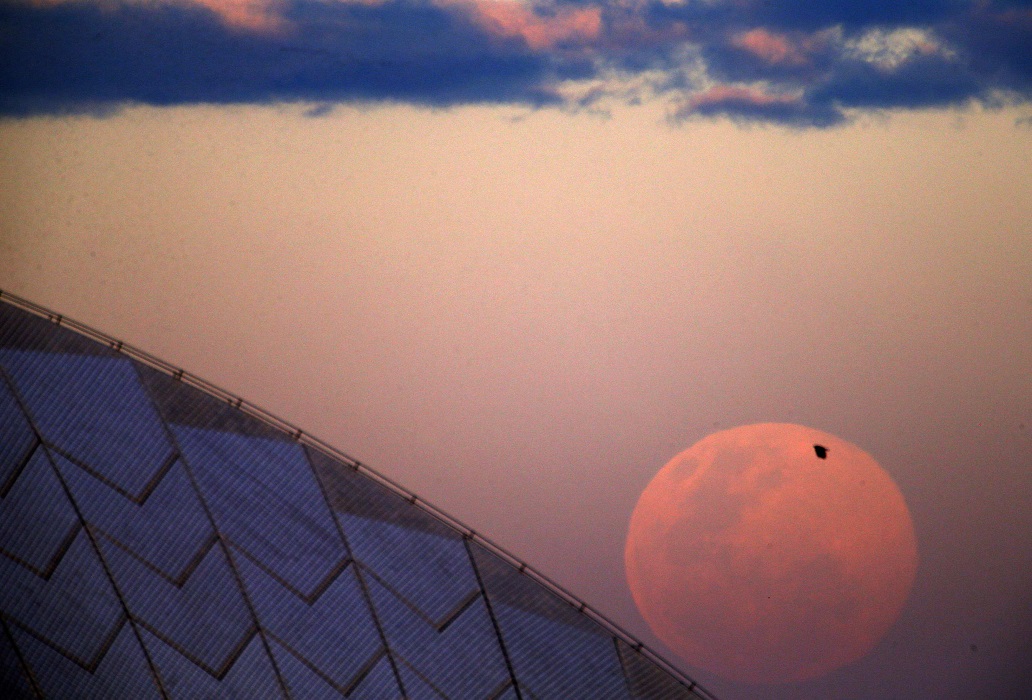 In Pictures Supermoon in Sydney, Australia