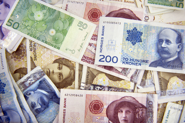 norwegian-krone-rallies-to-2-month-high-v-euro-and-pares-gains-v-dollar