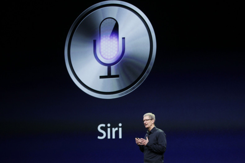 Apple change voicemail with Siri