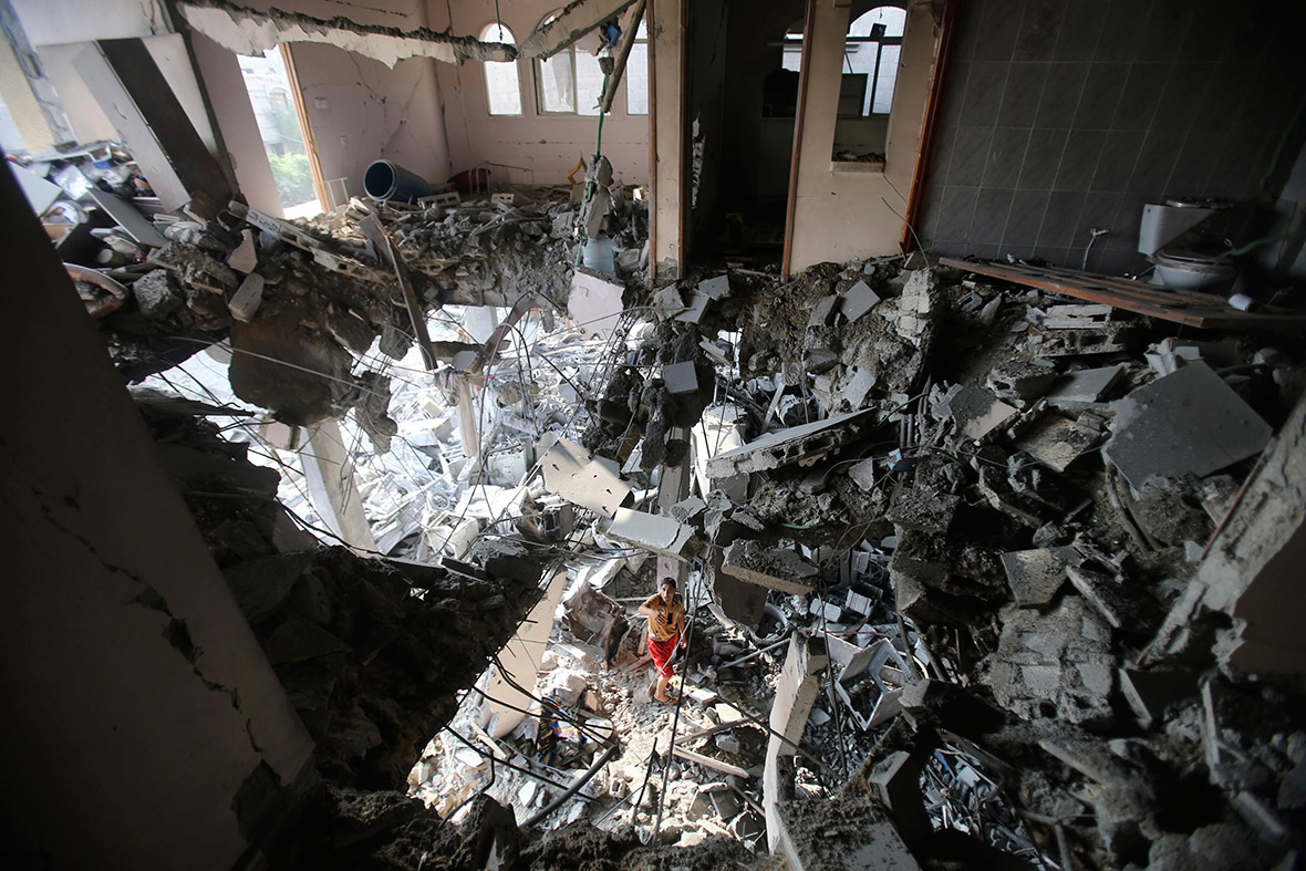 gaza rubble