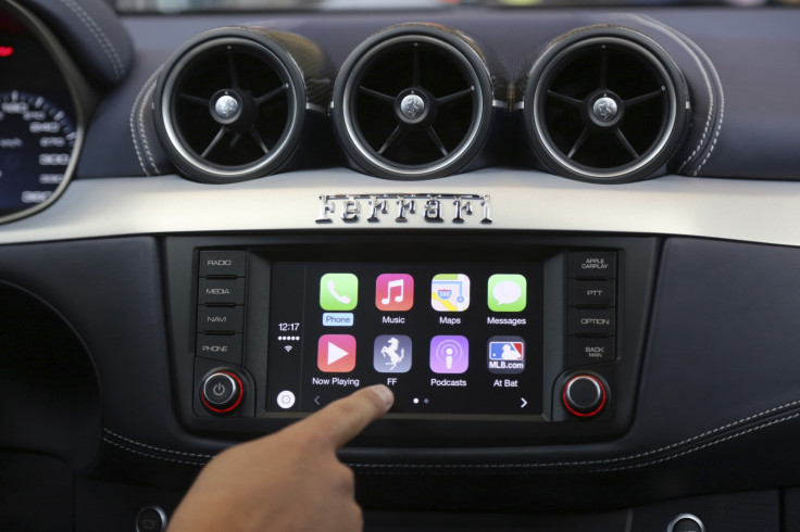 Apple CarPlay iOS 8