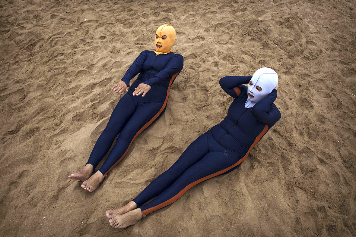Facekini Will Women Around the World Go For China's Latest Swimwear Trend?