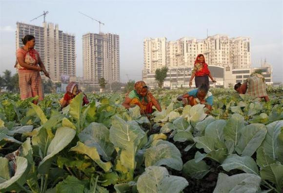 Indian GDP growth accelerates in June quarter.