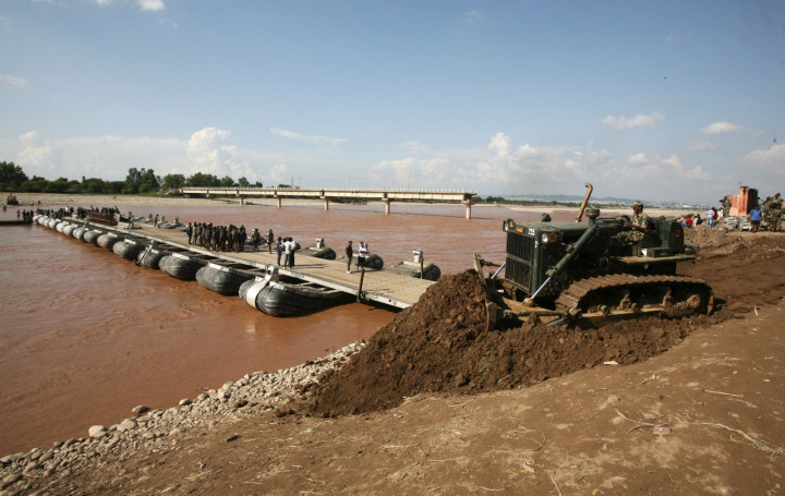 FLOODS.BRIDGE FLOODS.BRIDGE
