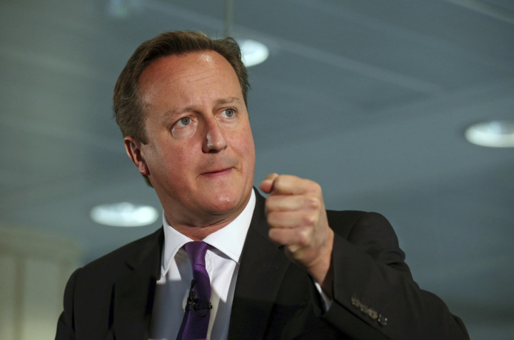 Britain's Prime Minister David Cameron gestures as he speaks during a visit to the Scottish Widows building in Edinburgh, Scotland September 10, 2014. Britain's Prime Minister David Cameron gestures as he speaks during a visit to the Scottish Widows building in Edinburgh, Scotland September 10, 2014.