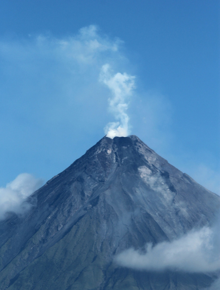 mayon volcaon