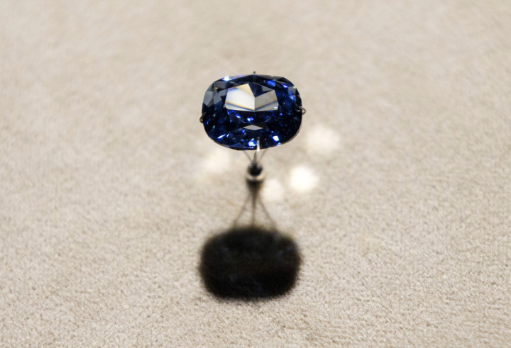 MOON.DIAMOND MOON.DIAMOND