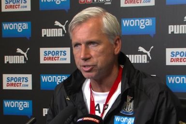 Alan Pardew: I Did Not Discuss My Future with Mike Ashley