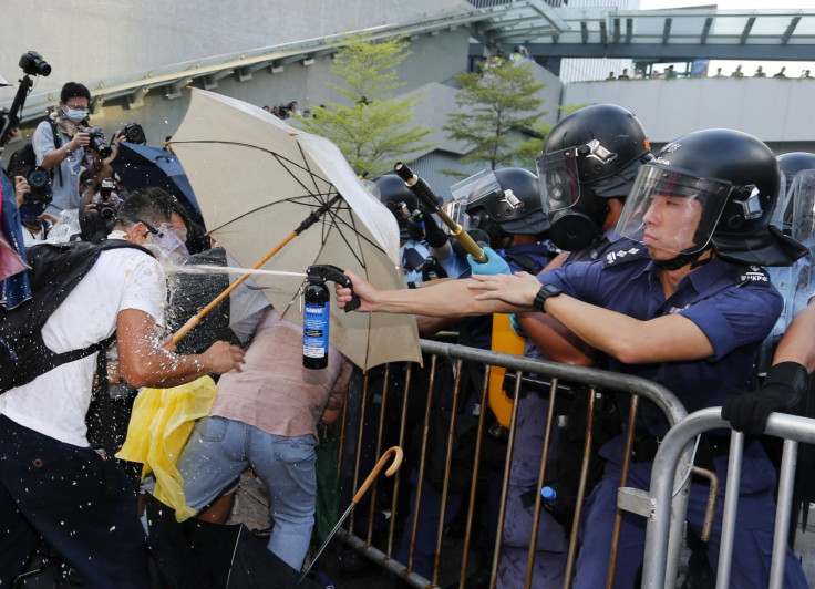 Hong Kong Occupy Central - police using pepper spray on protestors